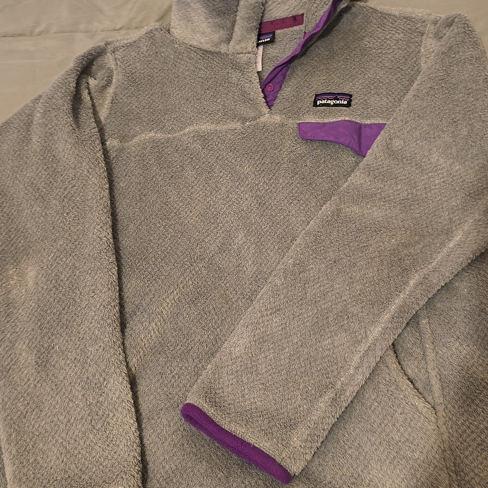Patagonia Gray and Purple Fleece Pullover